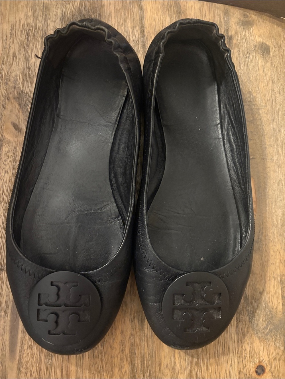 Tory Burch Black Leather Logo Ballet Flats